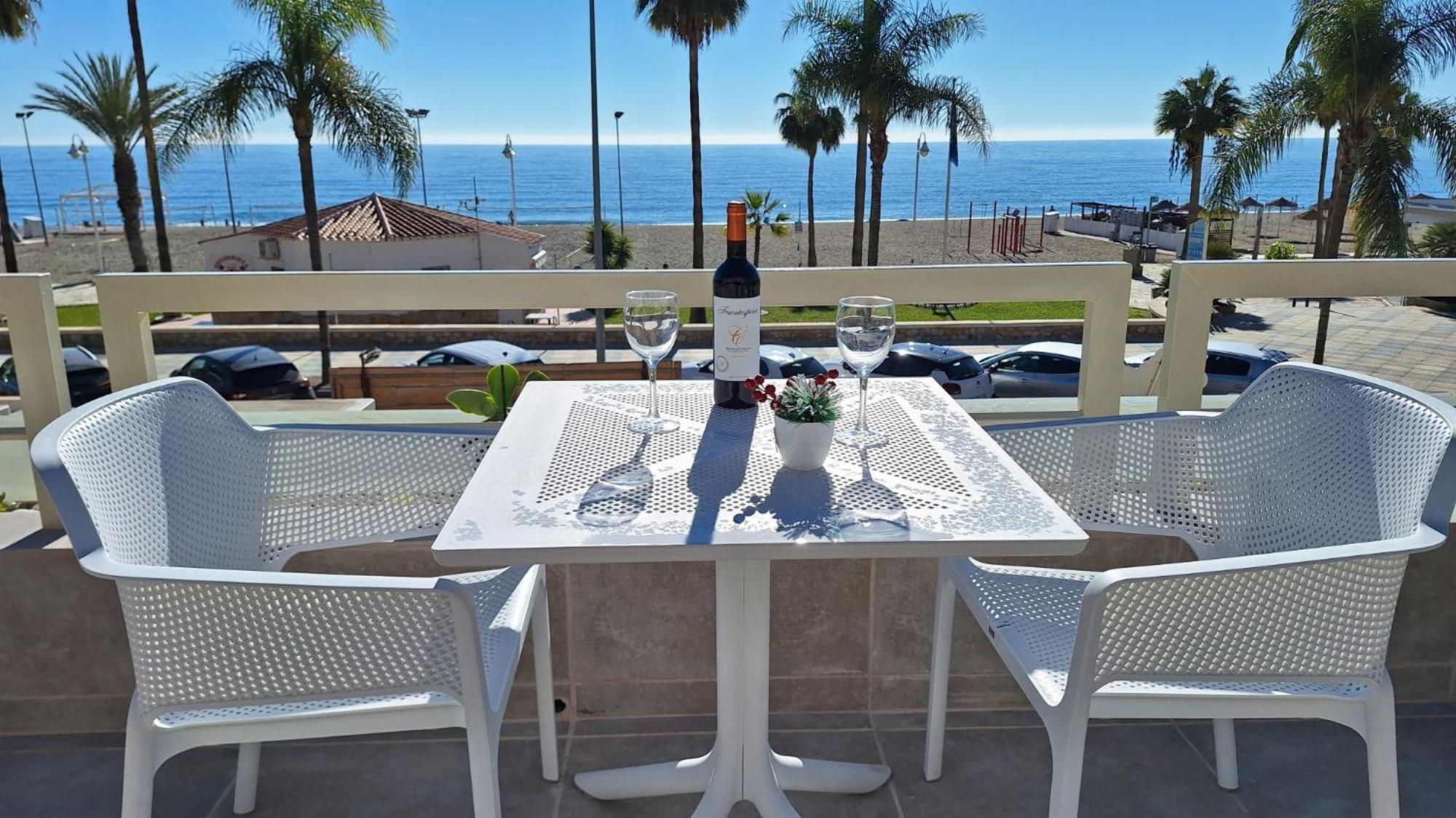 1ª Linea Playa De Burriana 1ºd Apartment Nerja Ngoại thất bức ảnh